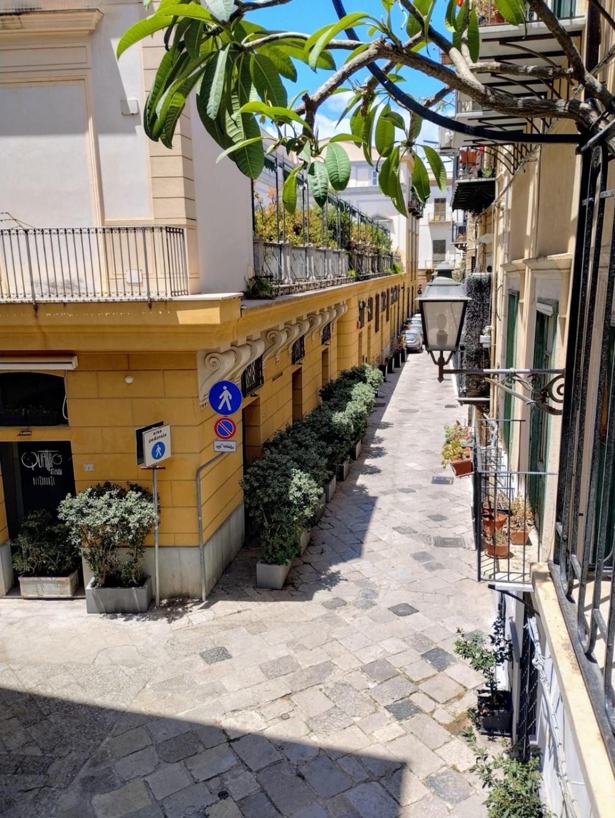 Domus Vetriera Lägenhet Palermo Exteriör bild